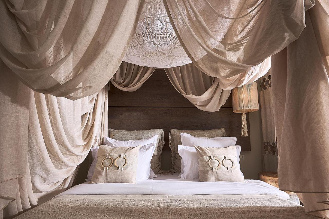 Suite Nupcial con bañera de hidromasaje privada y vistas al mar
