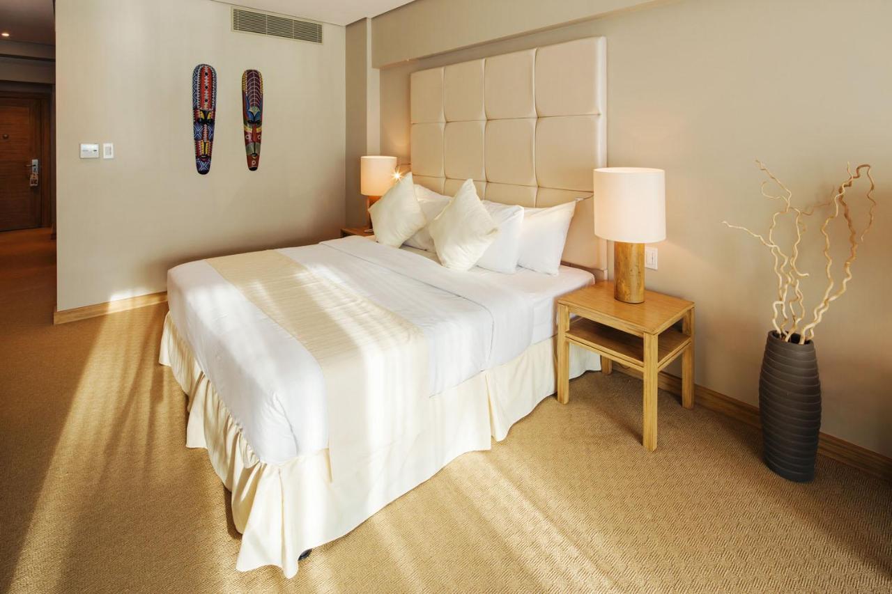 Executive Beachfront Suite