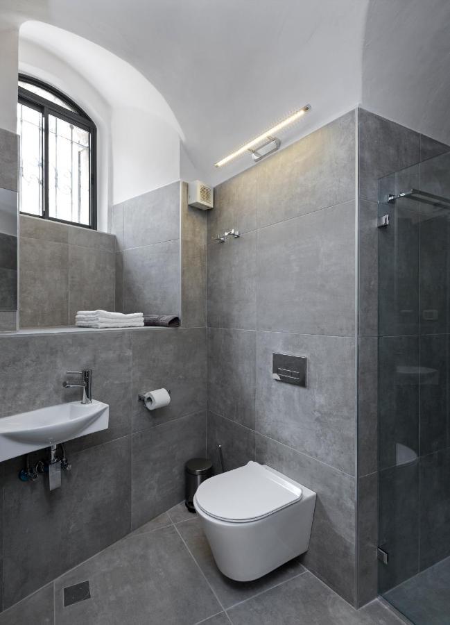 Deluxe Double Room with Extra Bed