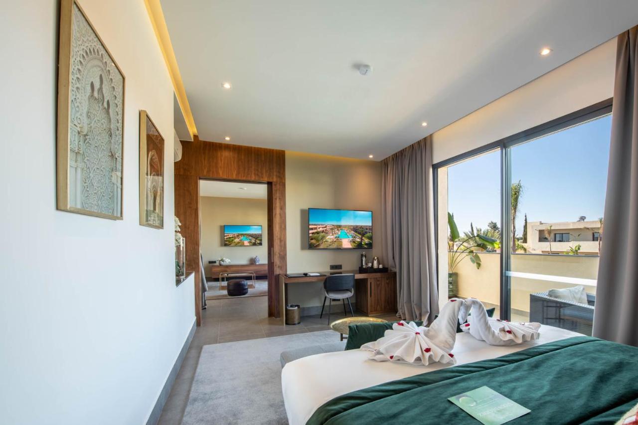 Suite Private Terrace Pool View