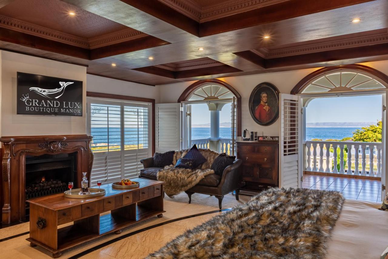 King Suite with Sea View