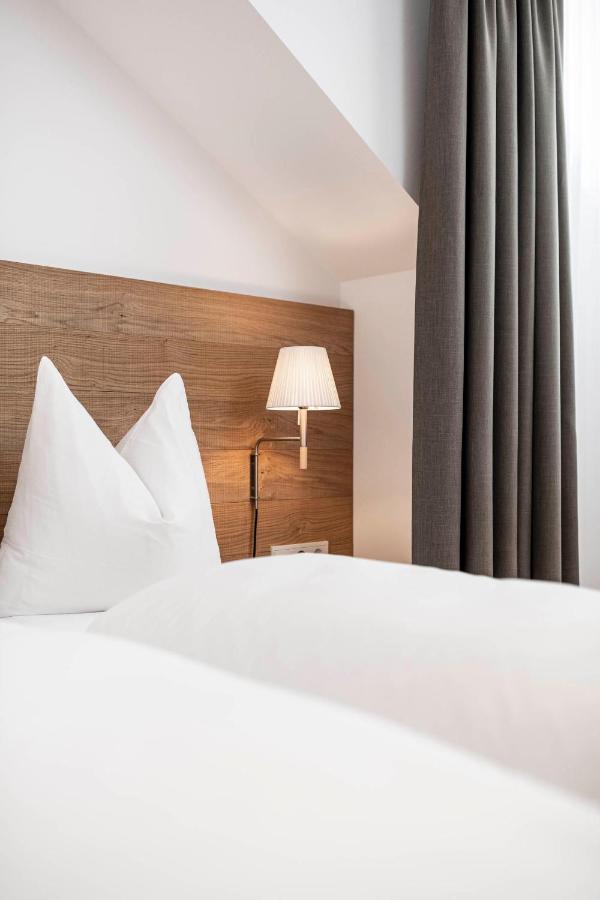 Standard Double Room,1181221696:JPEG