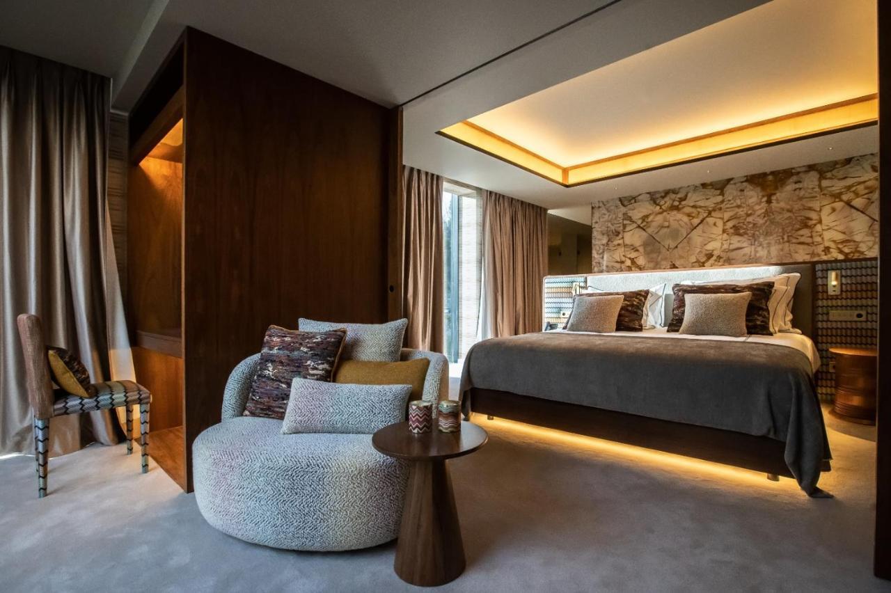 Signature Suite,1294995868:JPEG