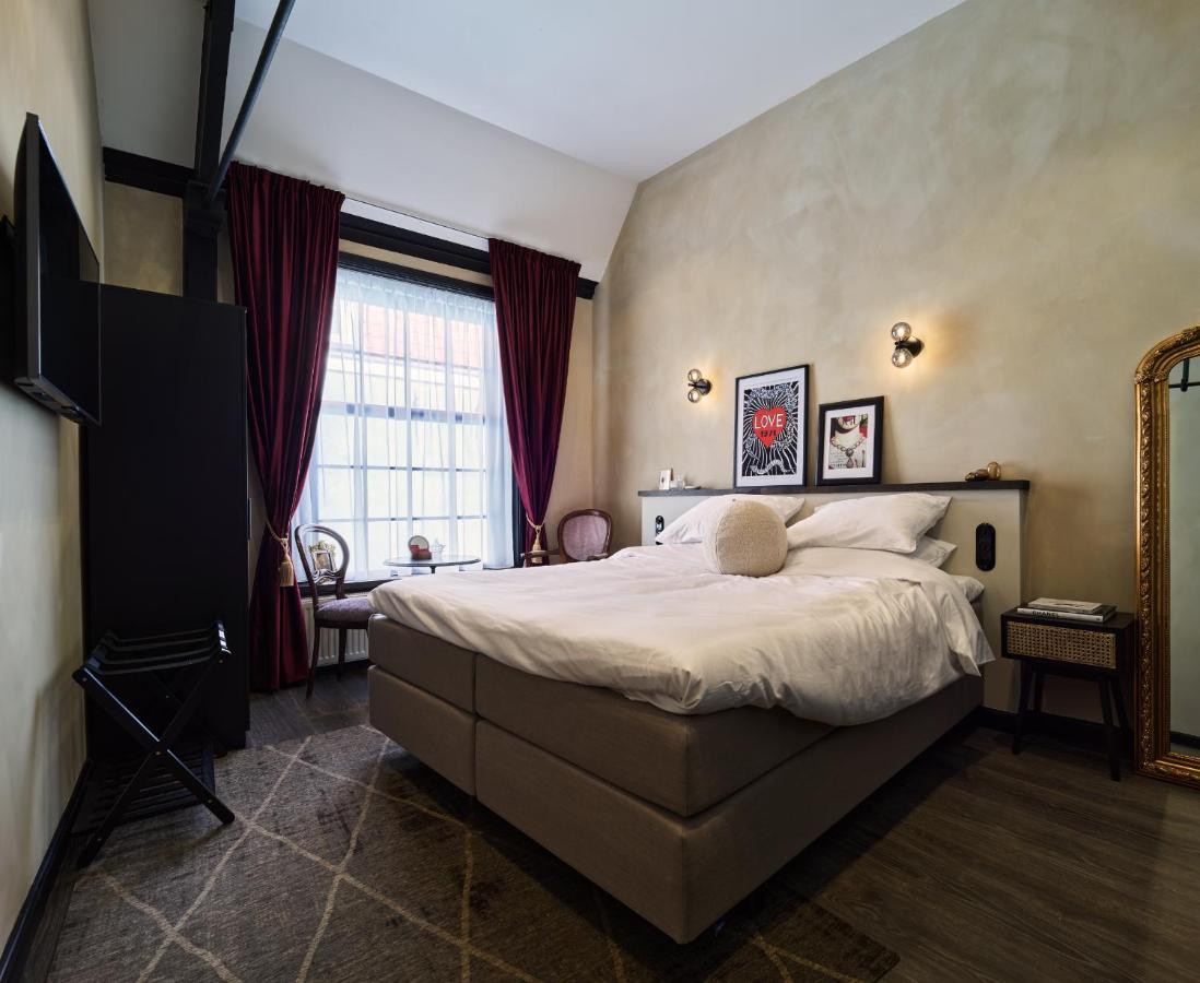 Comfort room