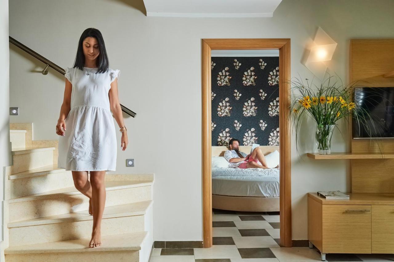 Executive Grand Suite with Private Pool (2-4 adults),1162955043:JPEG