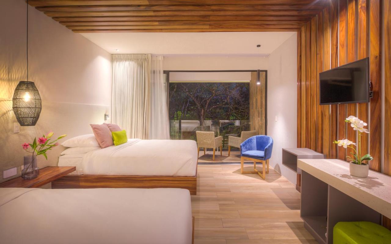 2 Queen Room with Balcony / Dosel,1523350930:JPEG