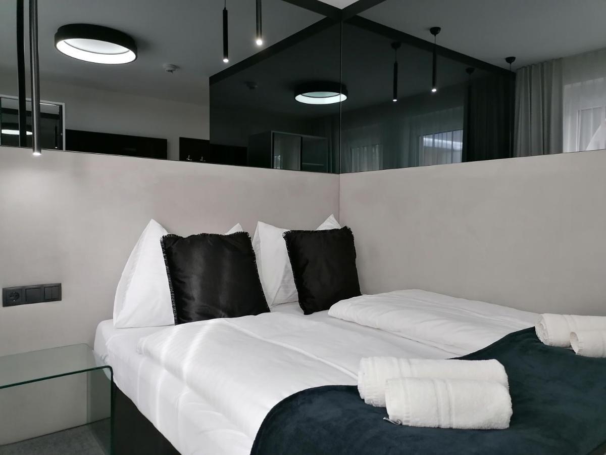 Budget Double Room Small,1174506225:JPEG