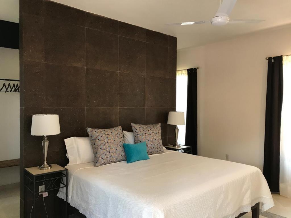 Deluxe King Suite,1181541073:JPEG