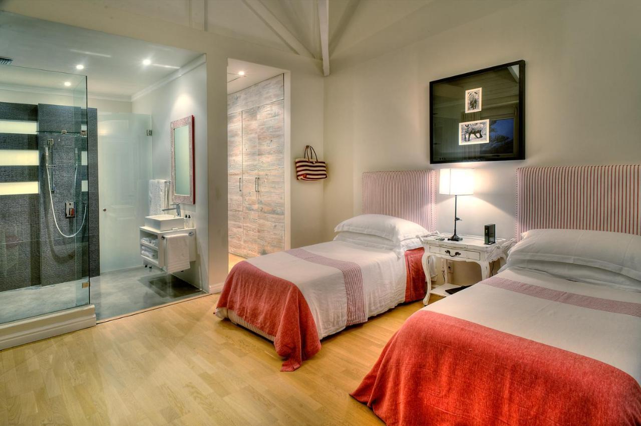 Deluxe Family Suite,1193644933:JPEG