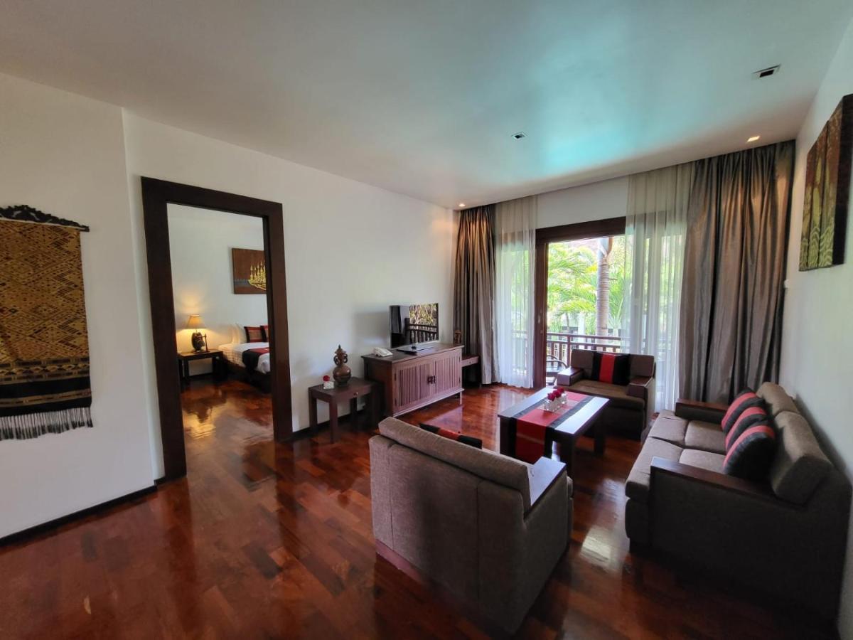 Deluxe King Suite