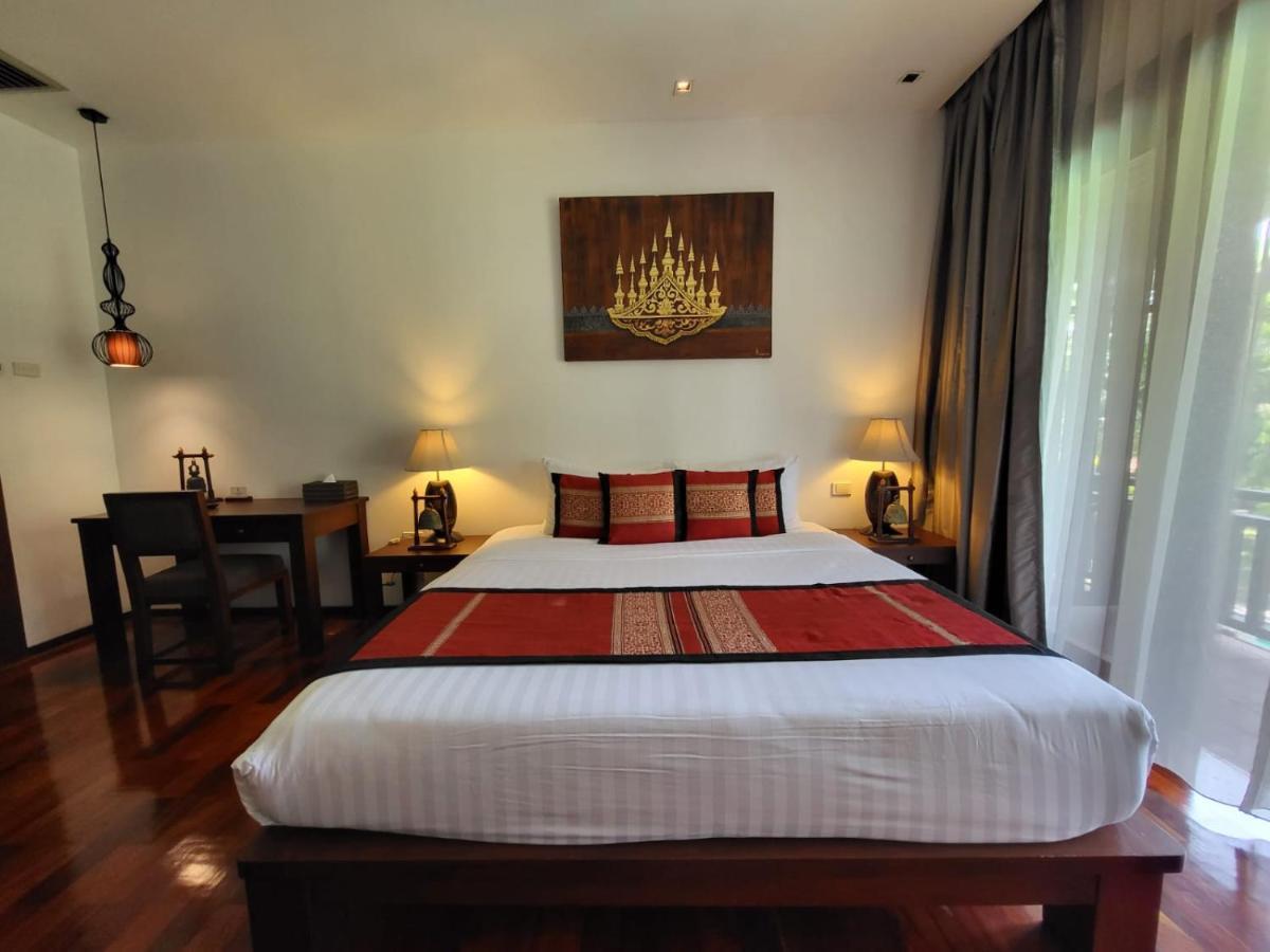 Deluxe King Suite
