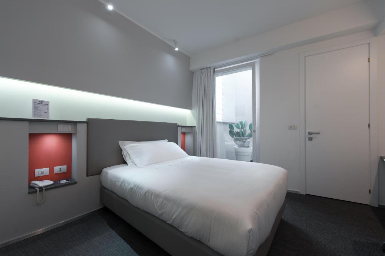 Deluxe Single Room,1199933839:JPEG