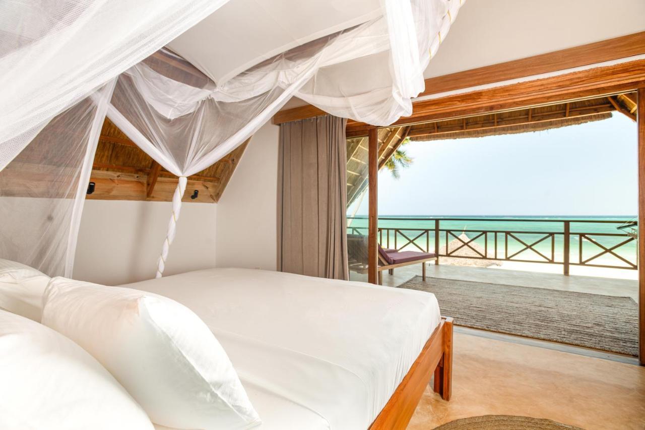 Villa - Beach Front