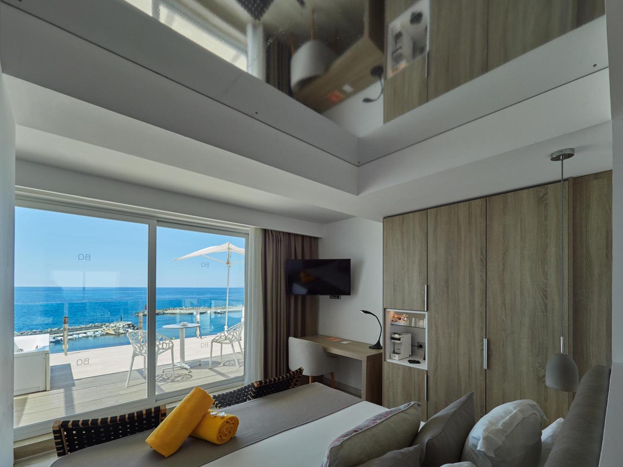 Superior Room with Sea View,1207490632:JPEG