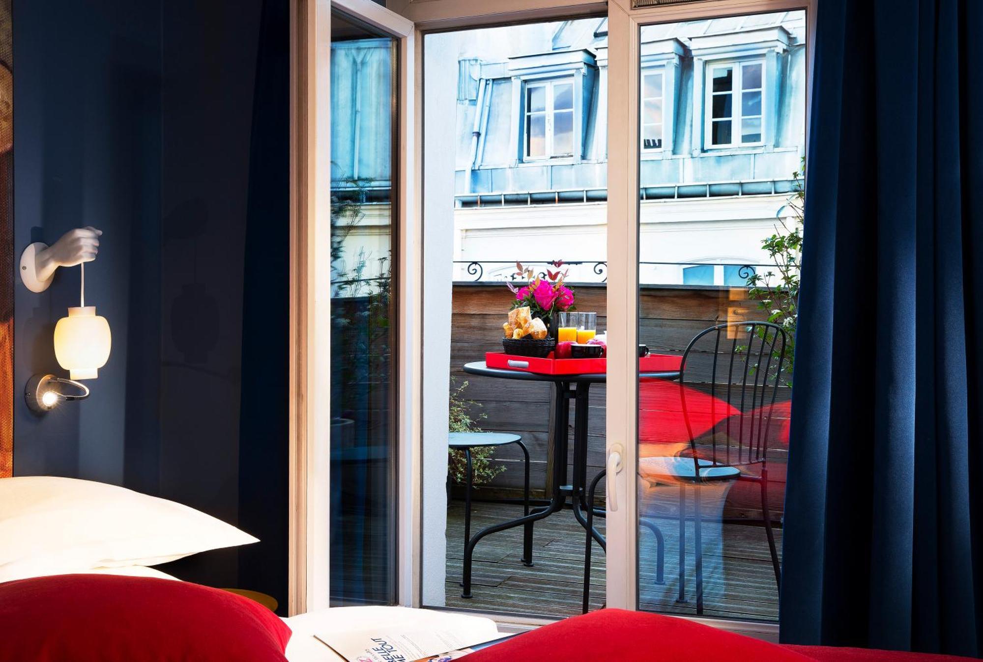 Classic Double Room with Balcony