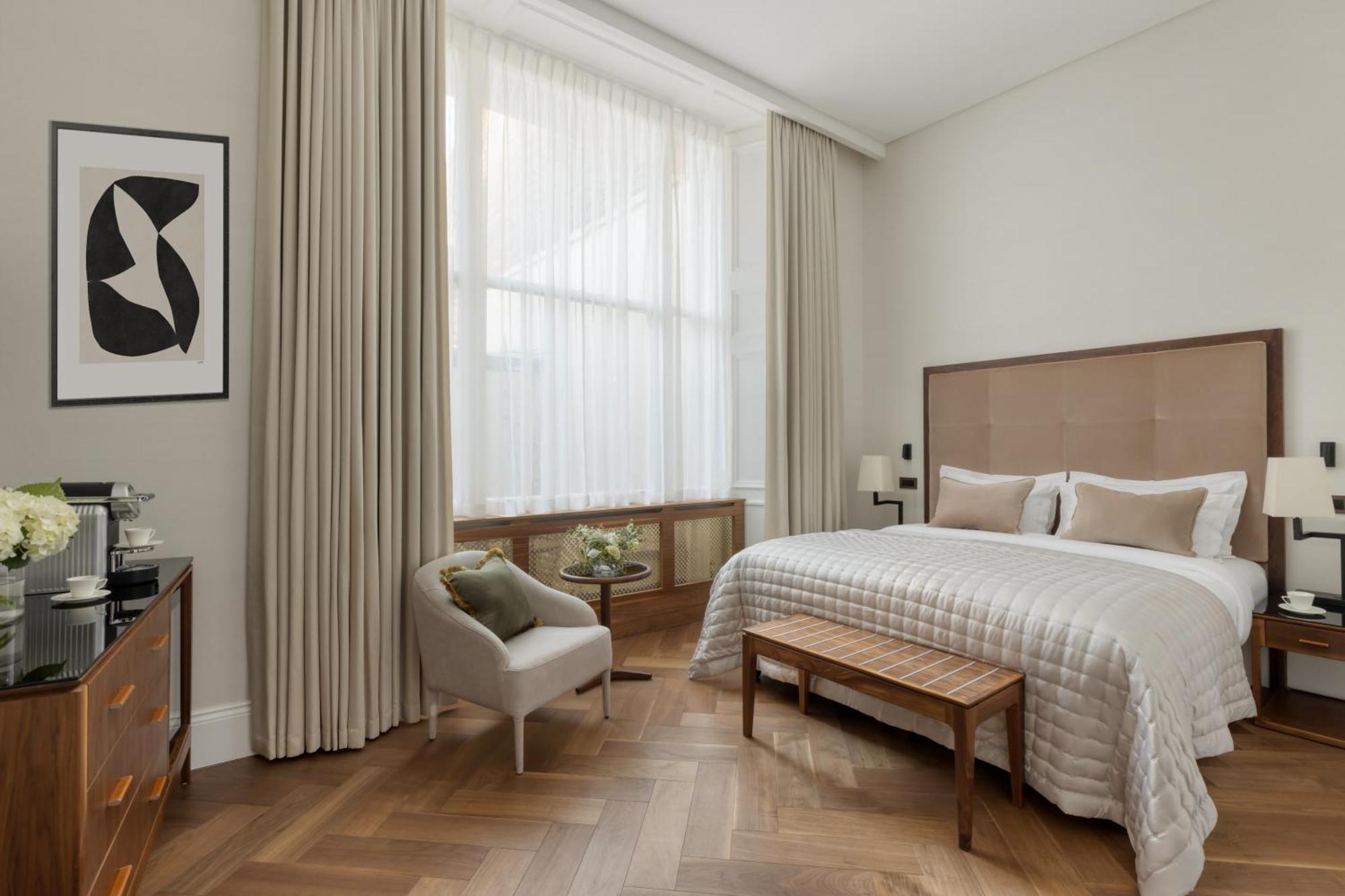 Deluxe Club Room