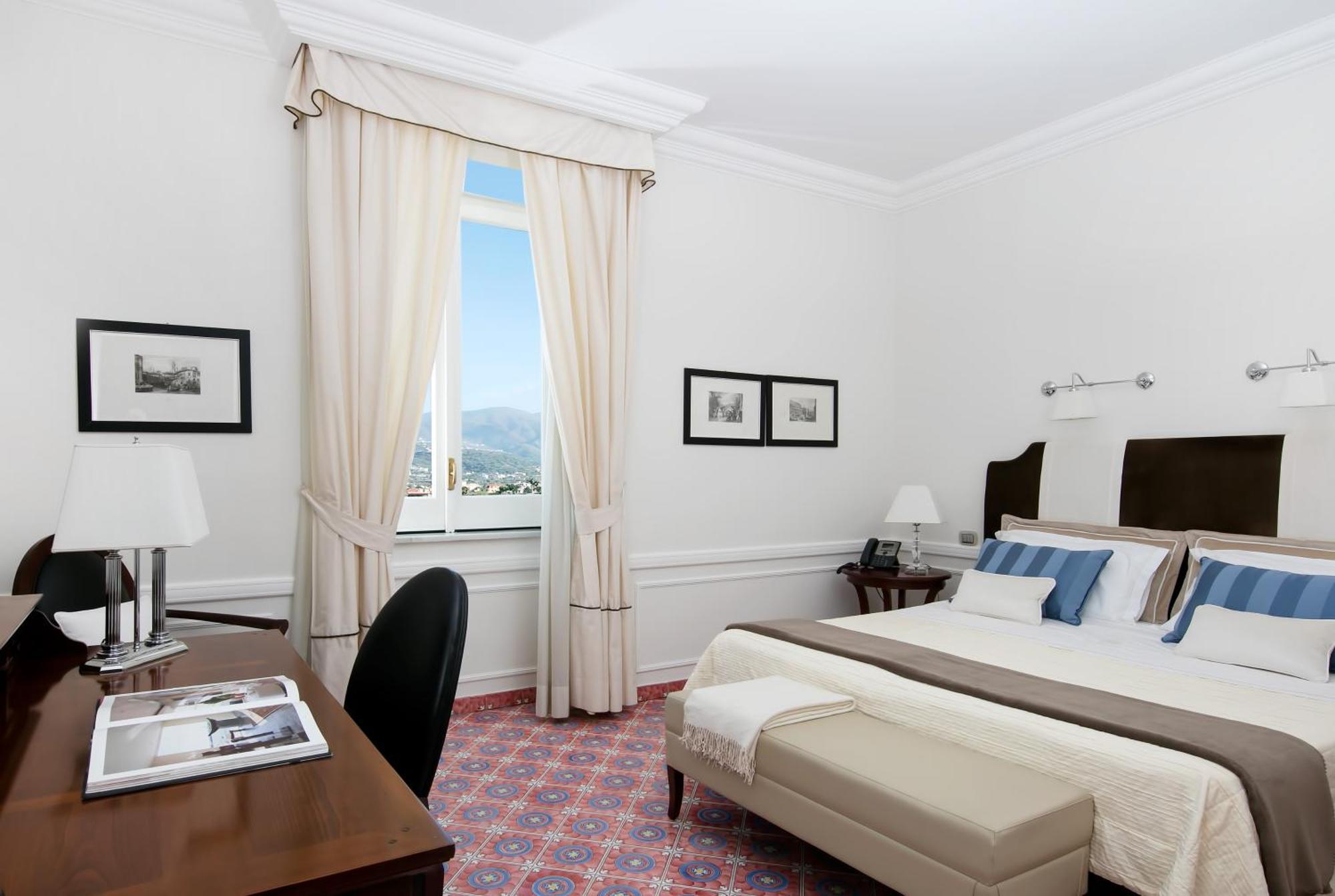 Double or Twin Room Partial Sea View