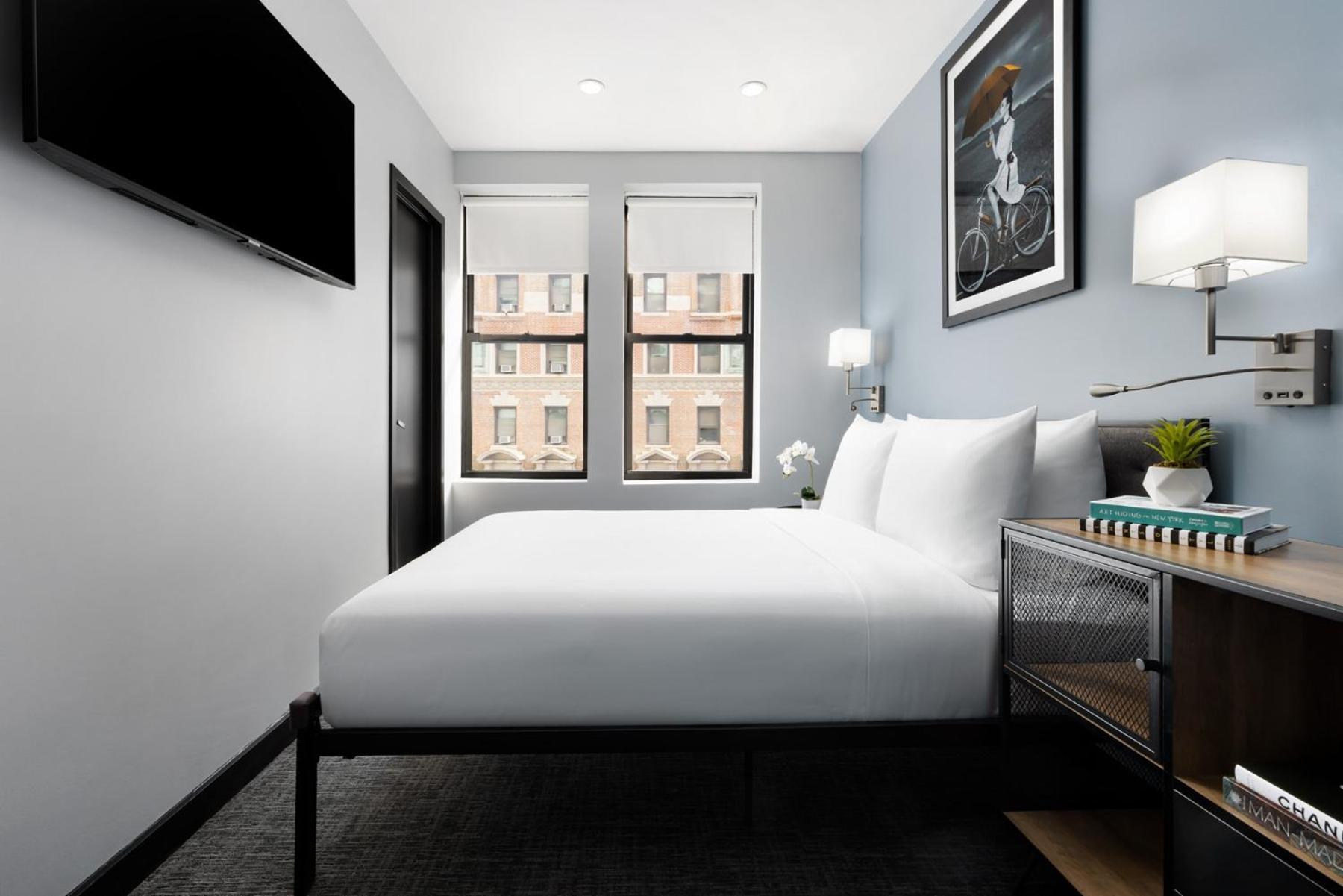 Queen Bed