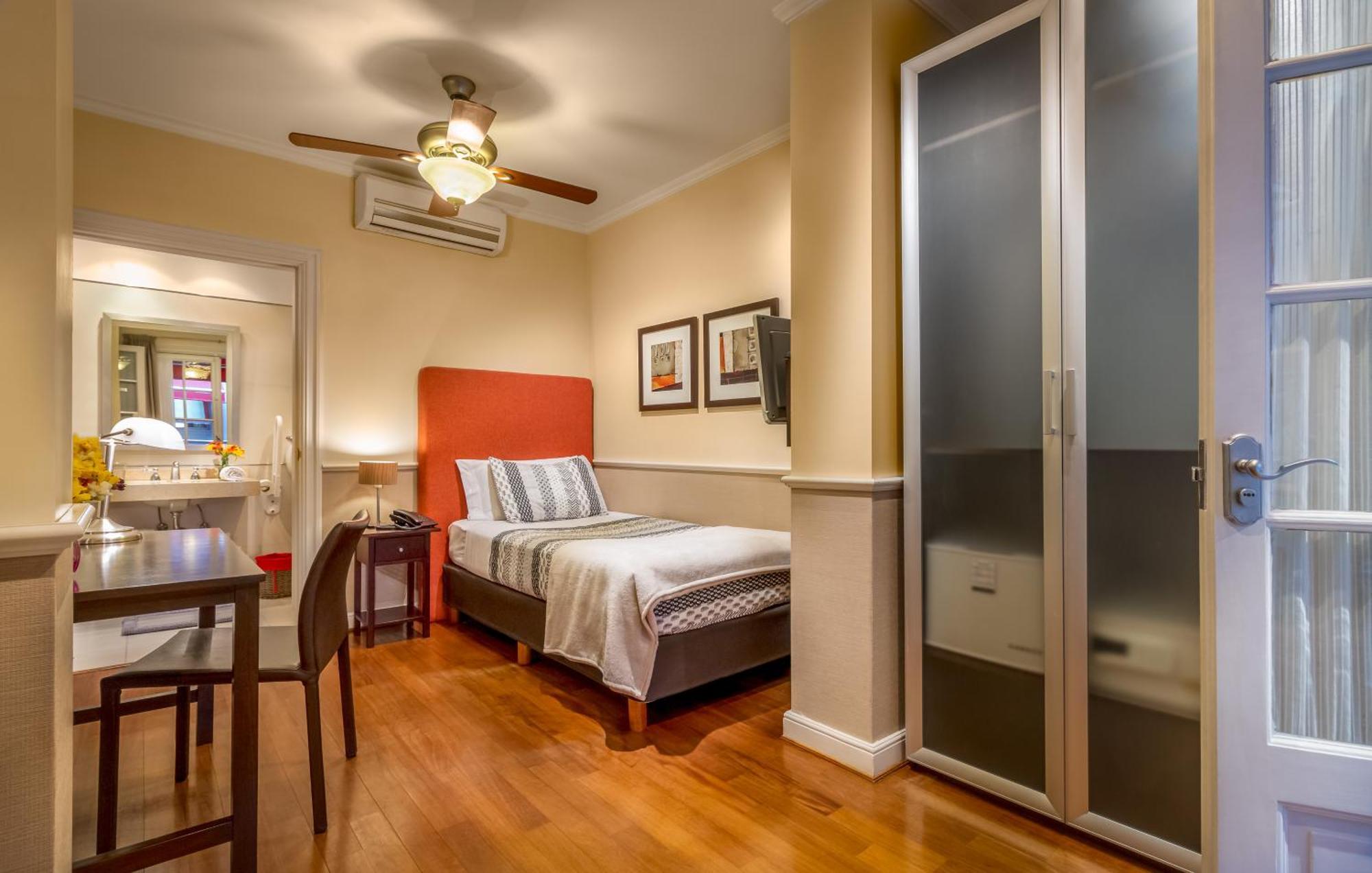 Single Room,1212527068:JPEG