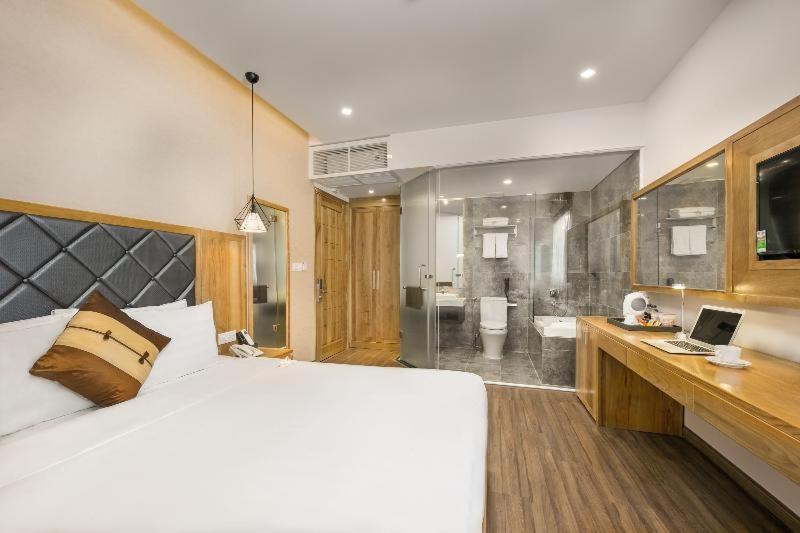 Superior Double Room with Window