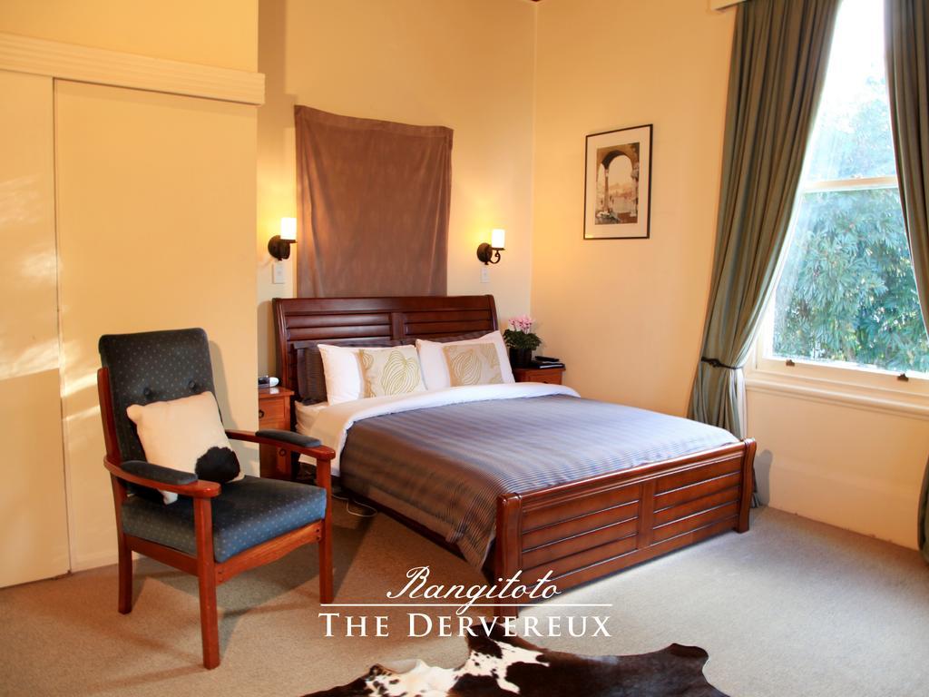 Executive Suite,124346307:JPEG