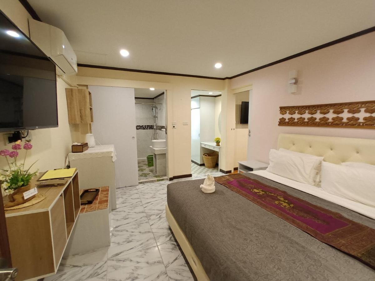 Classic Triple Room
