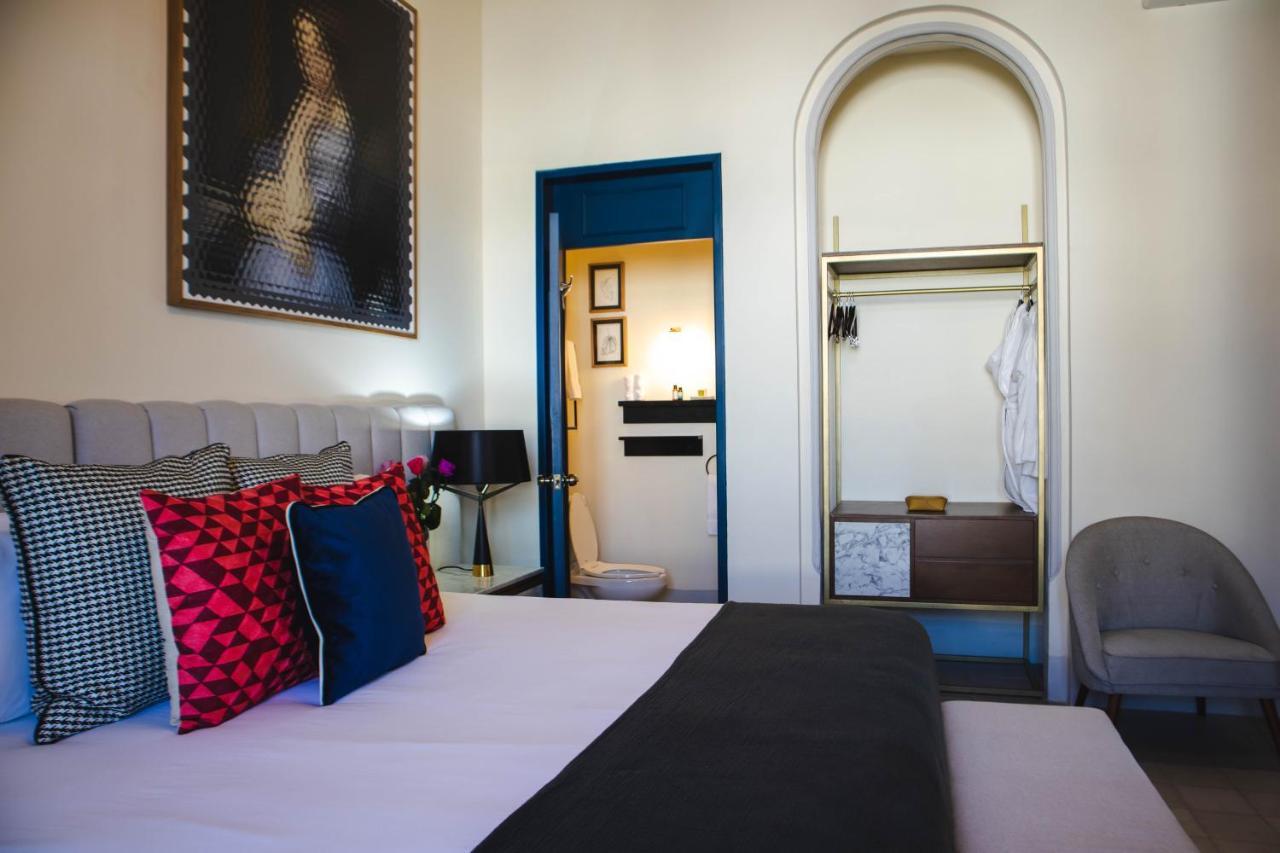 Deluxe King Suite