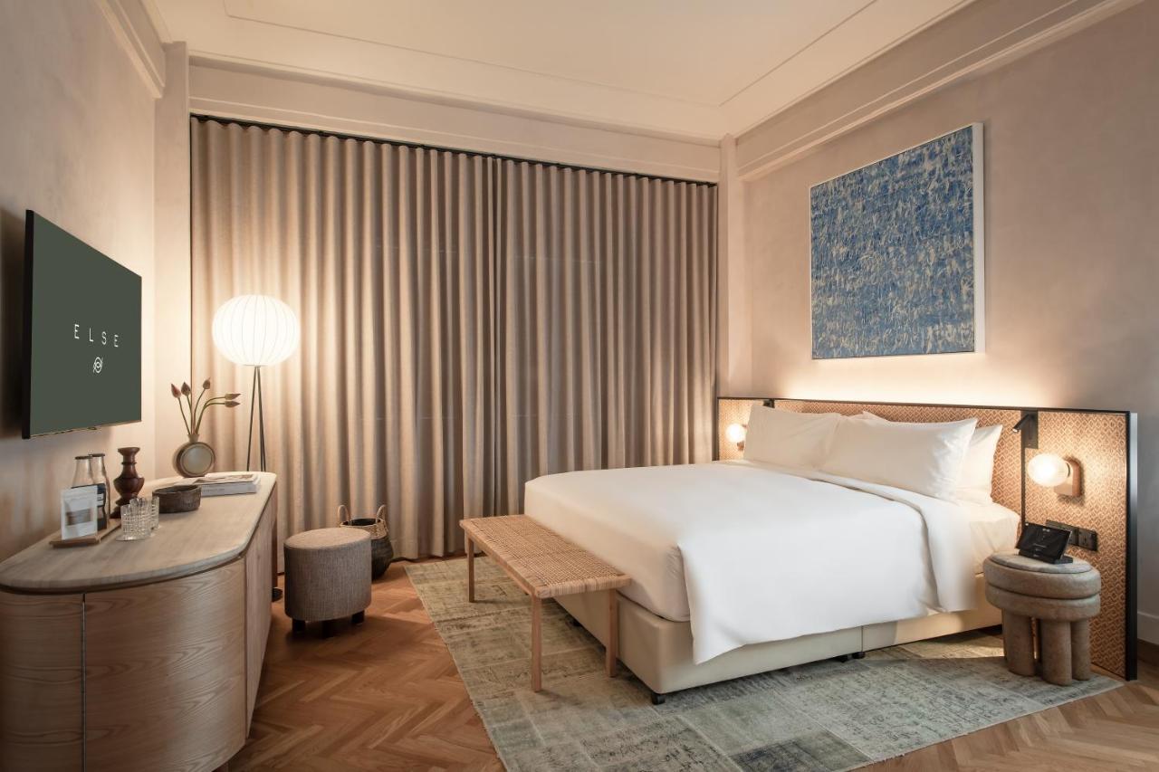 Mantra Room,1575099236:JPEG