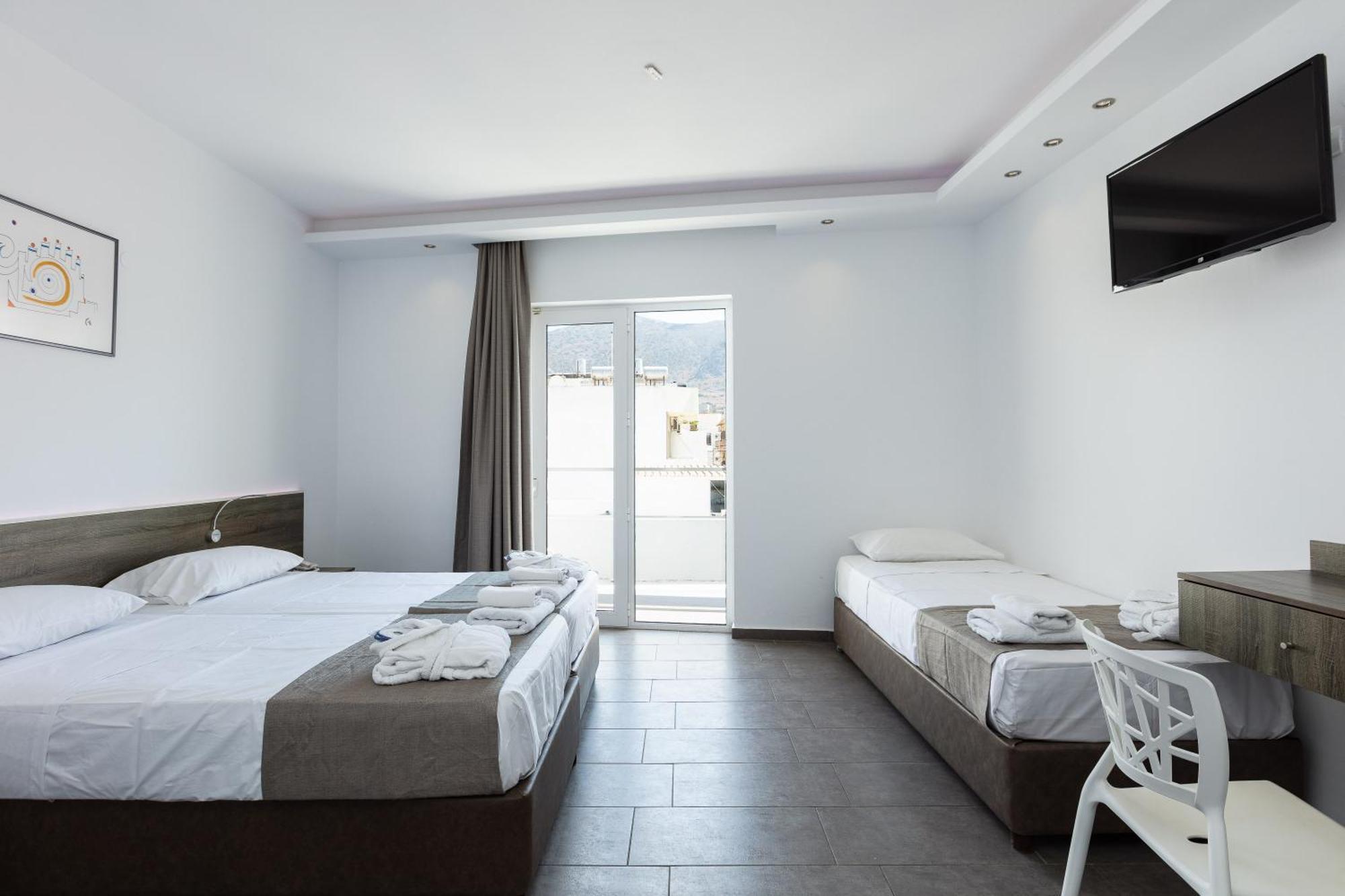 Standard Room,1273256977:JPEG