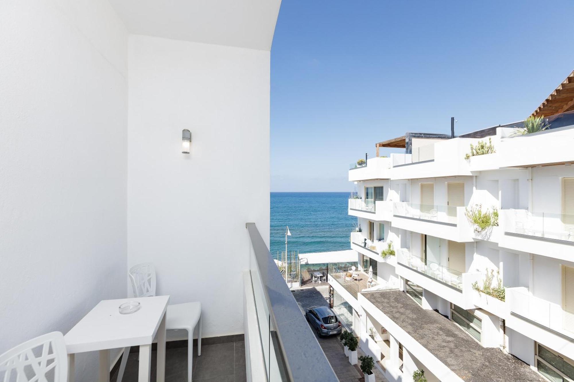 Standard Room with Side Sea View,1273258888:JPEG