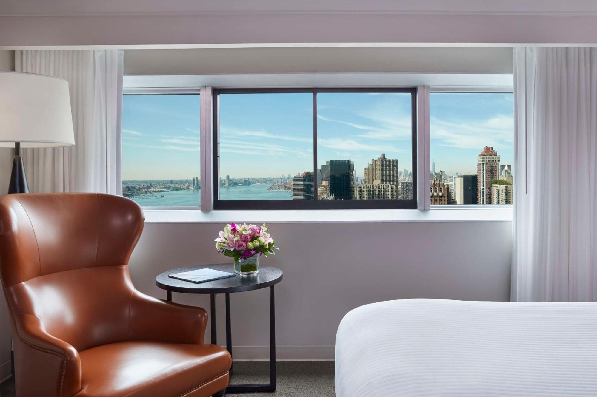 Room with Two Twin Beds - City View
