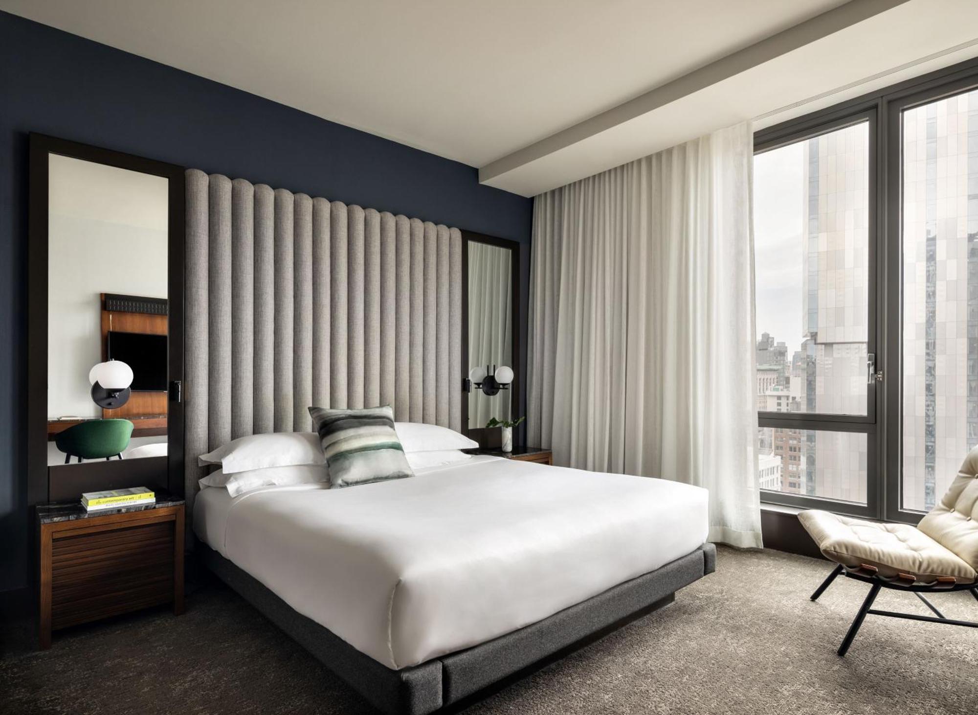 Premium King Room City View