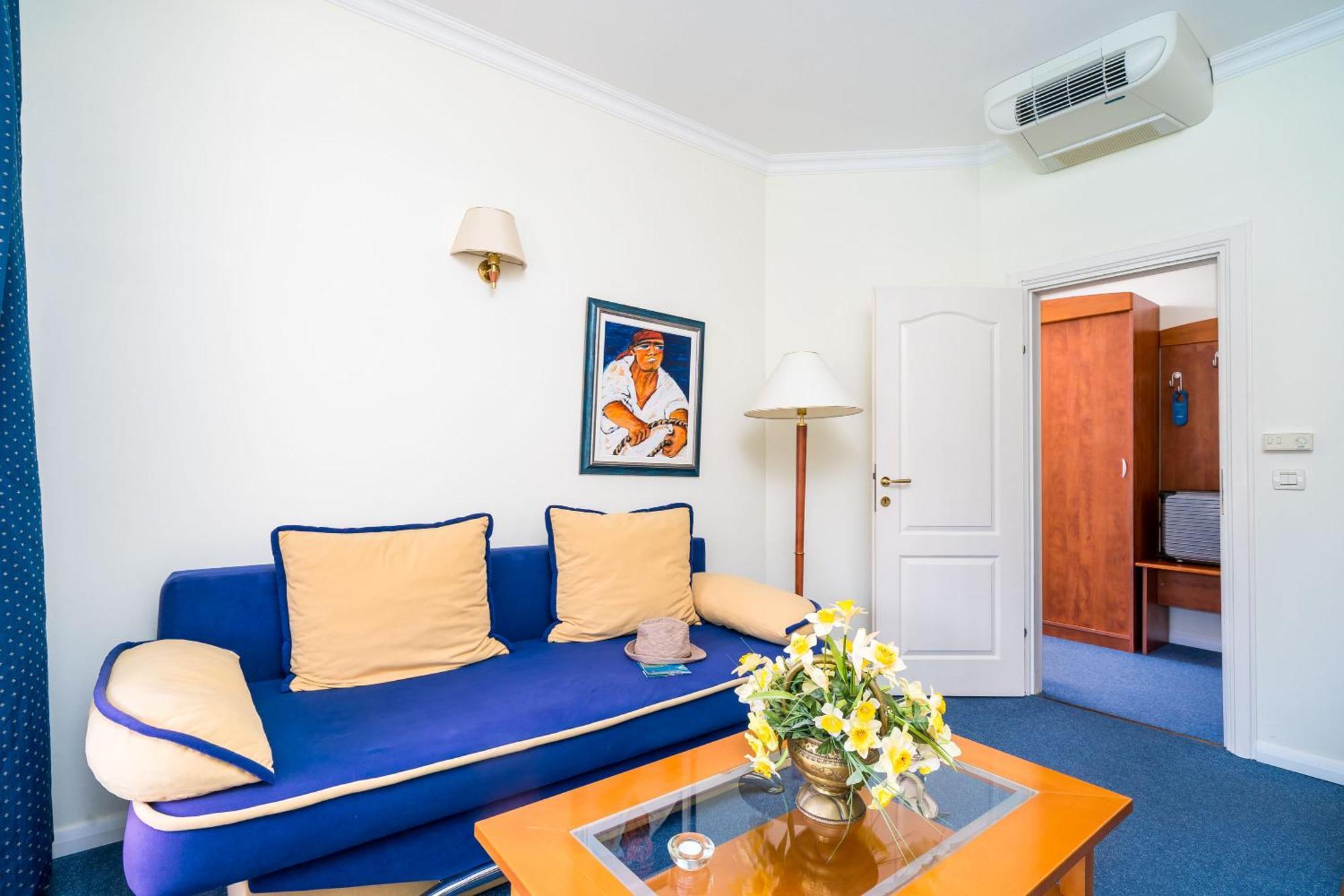 Suite with Balcony