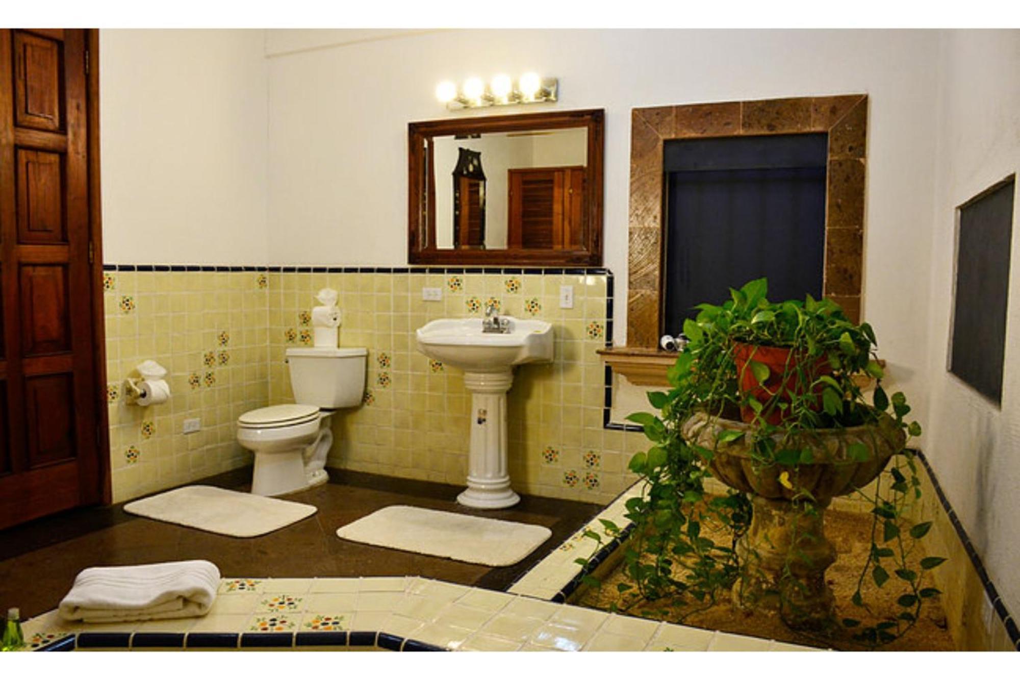 Deluxe Suite room