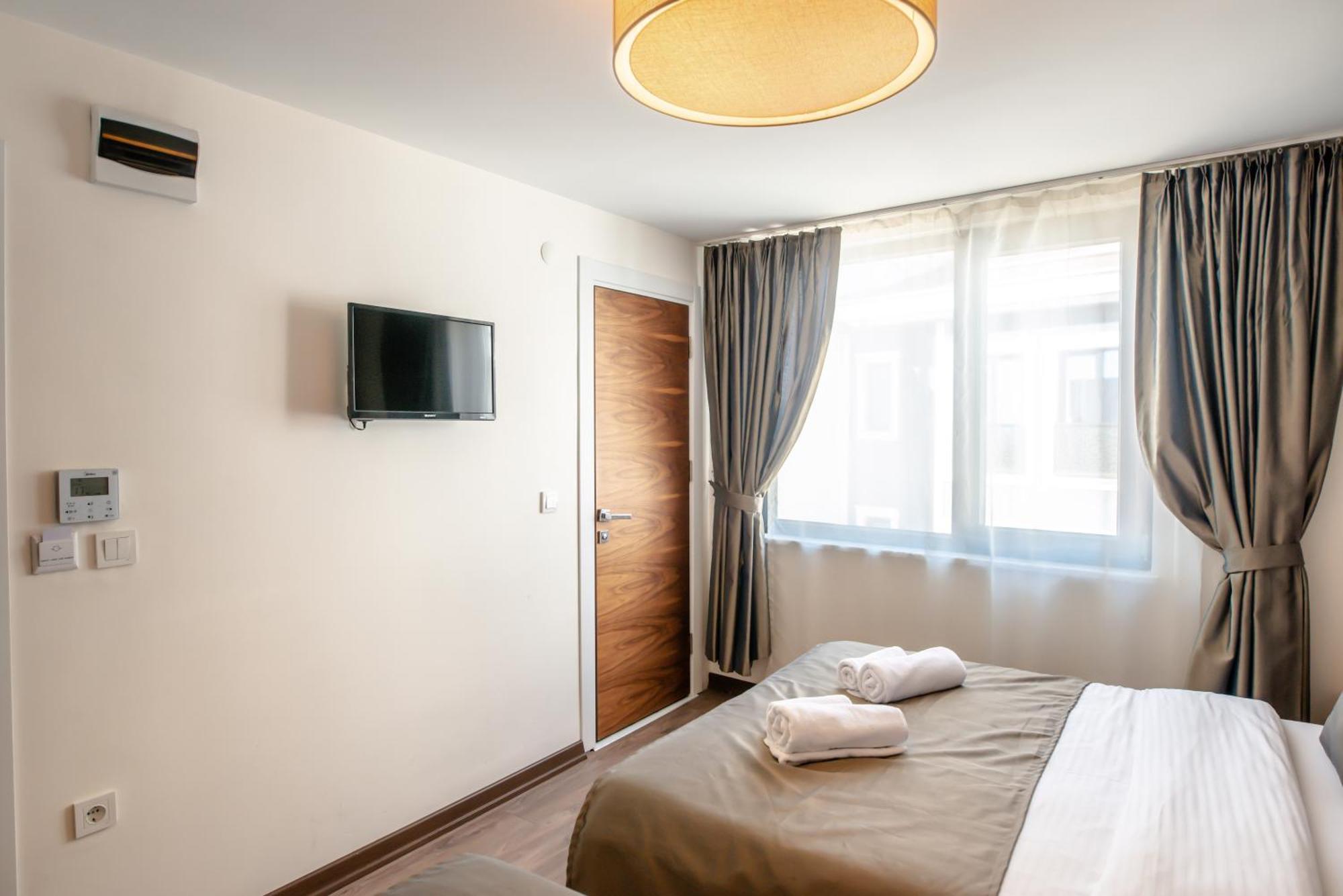 Deluxe Üç Kişilik Oda