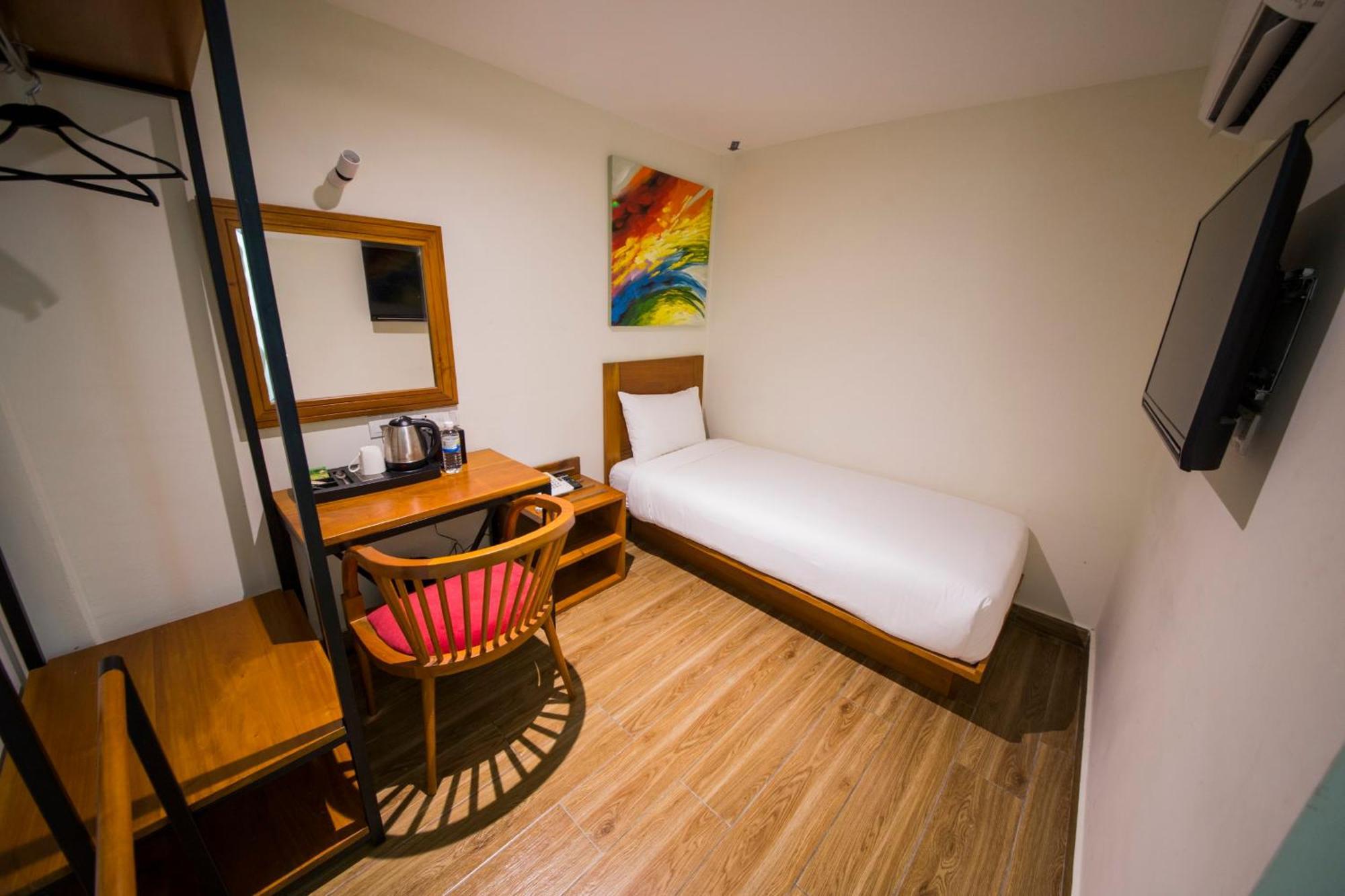 Standard Single Room