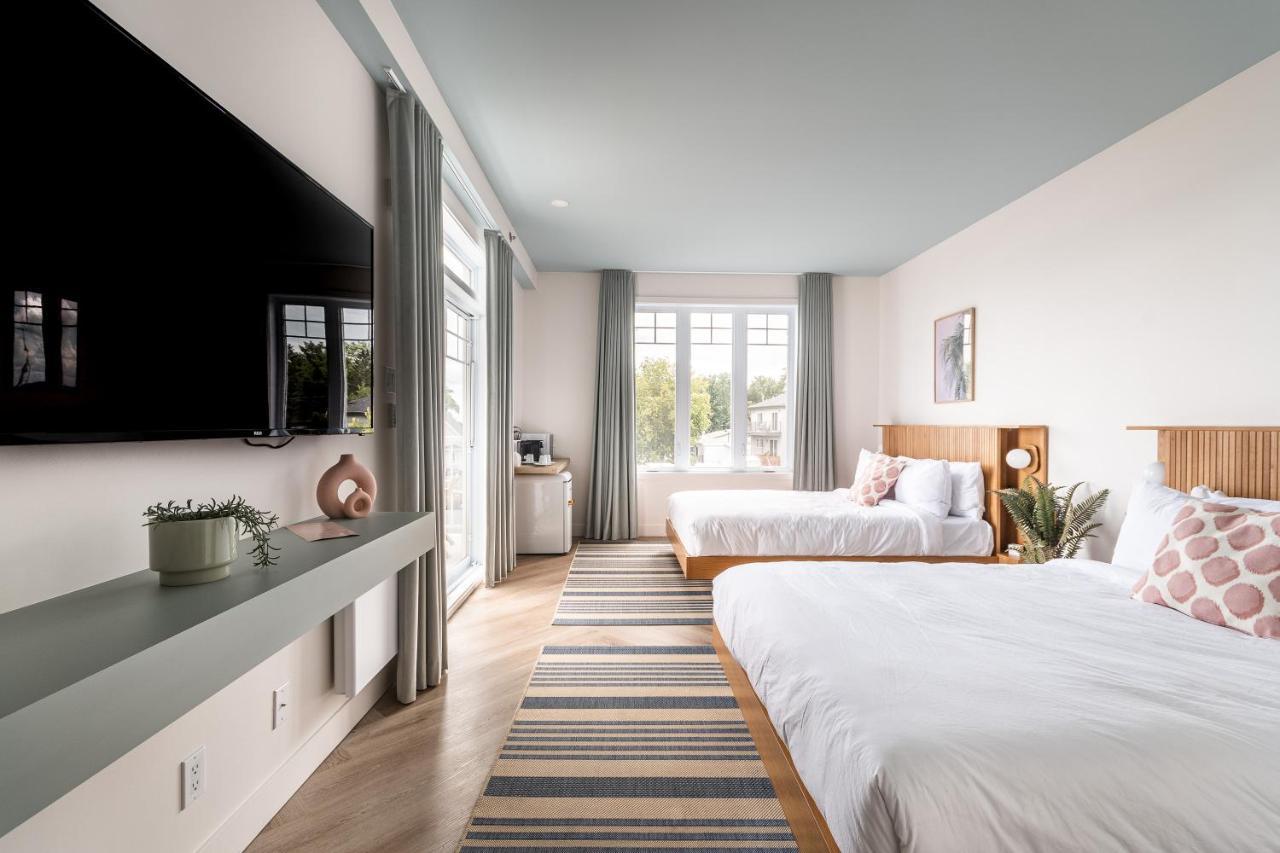 Quadruple Room with Lake View