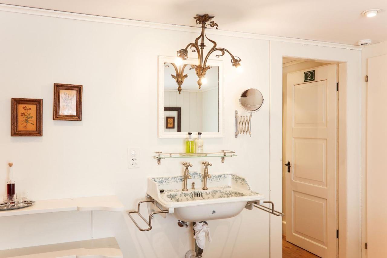 Boutique Comfort Room