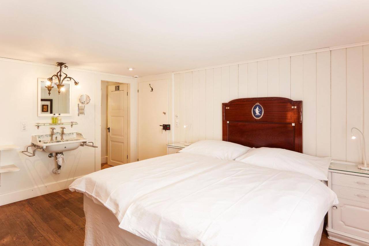 Boutique Comfort Room