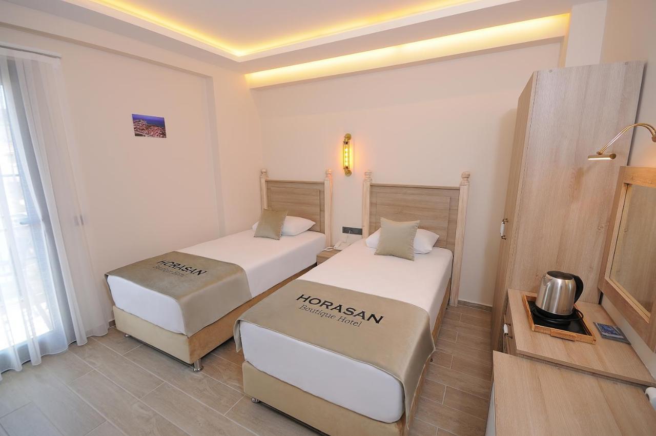 Standard Double or Twin Room Balcony,1297888363:JPEG