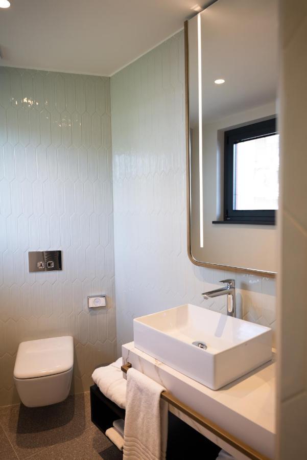 Deluxe King Room,1298470930:JPEG