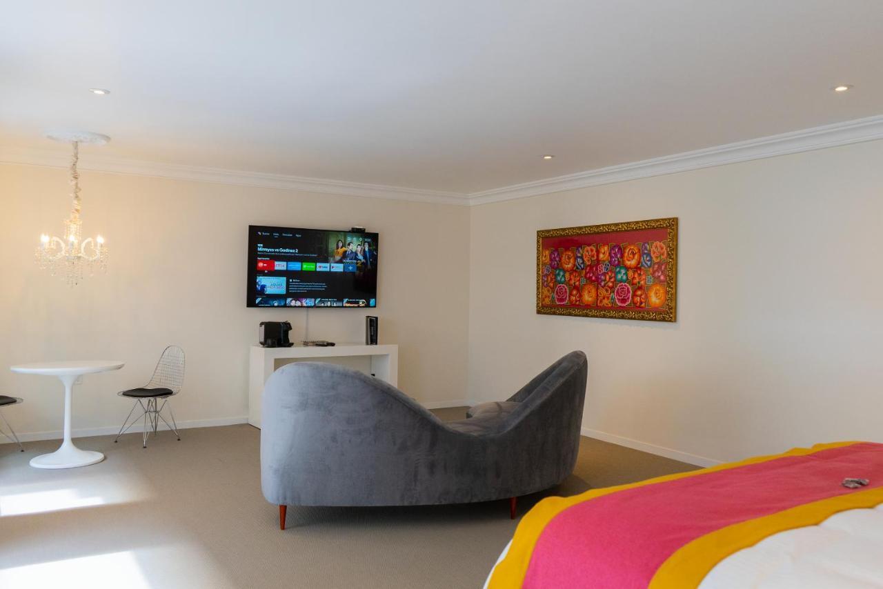 Superior King Suite,1304615338:JPEG
