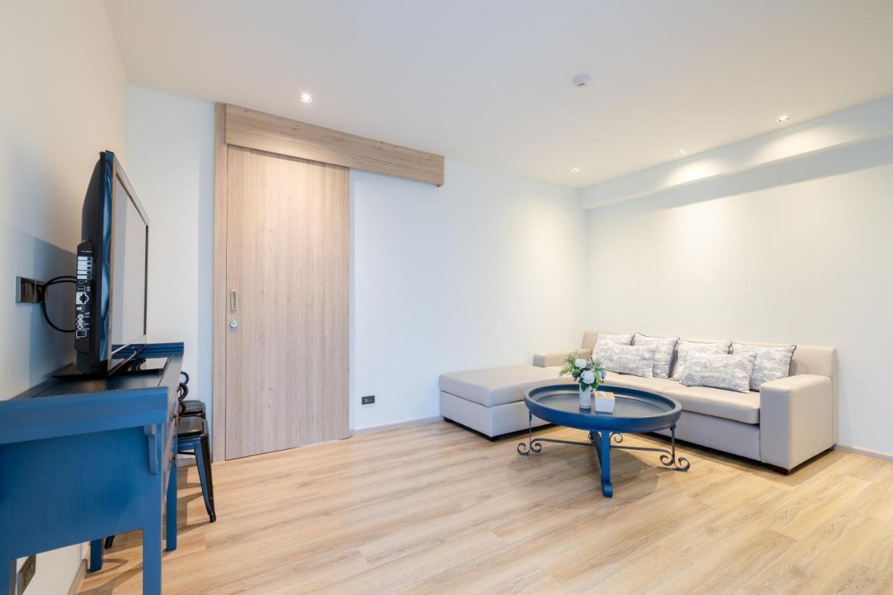 Two-Bedroom Suite + Free Coworking Space