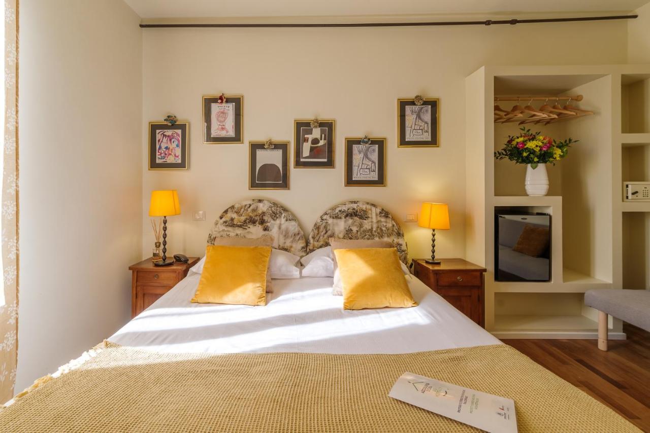 Deluxe Room,1339637495:JPEG