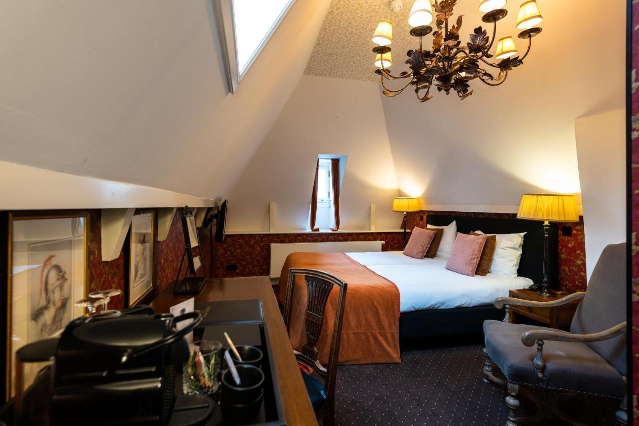 Small Deluxe Double Room