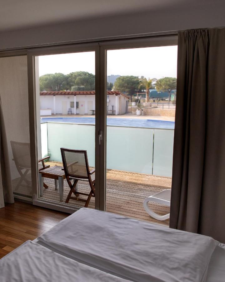 Double Room Pool View,1454227033:JPEG