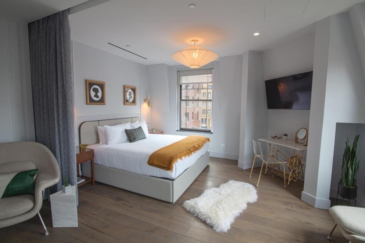 Hudson Two-bedroom Loft 1 King Bed 2 Full Beds