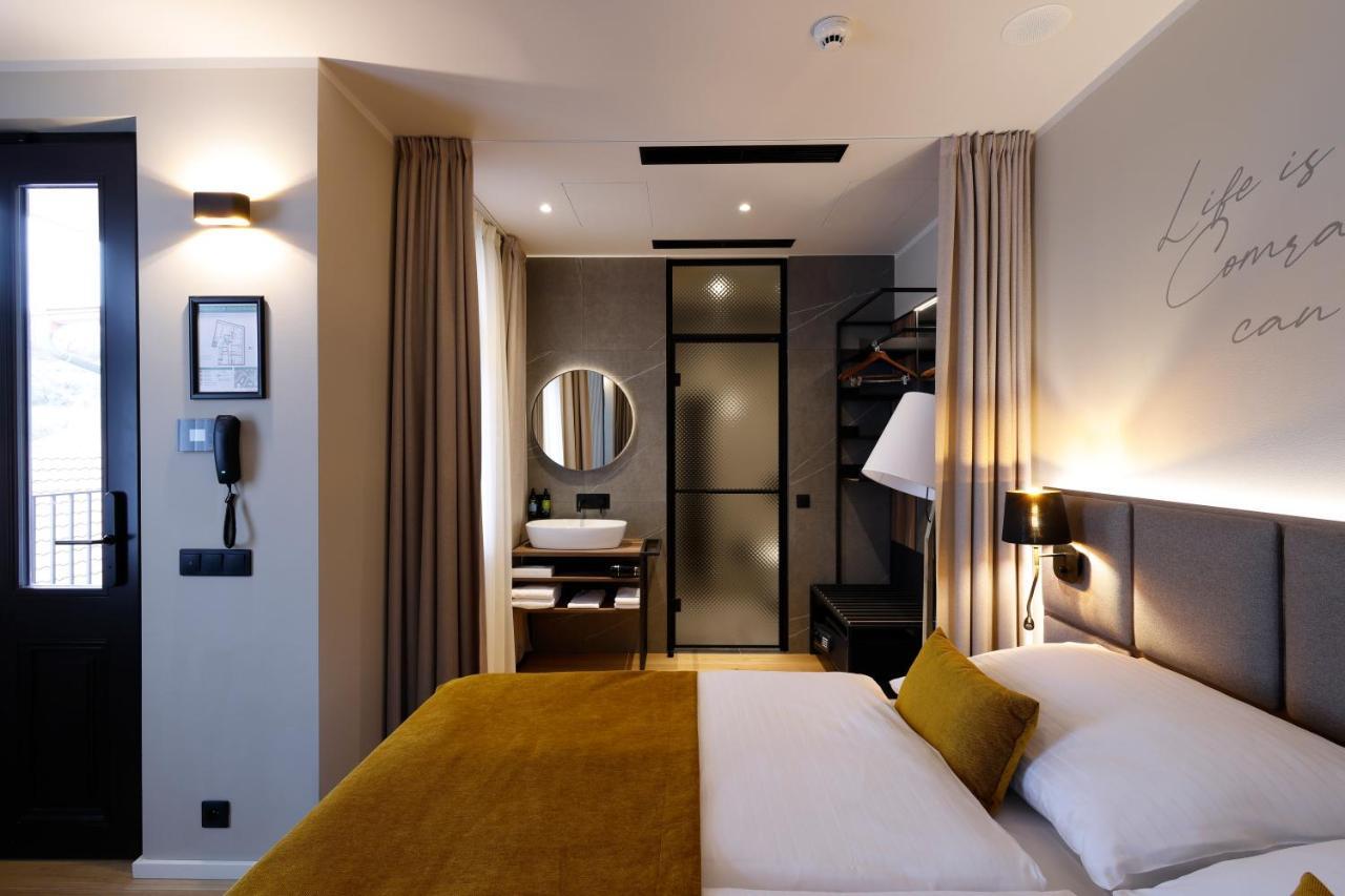 Superior Doppel- oder Zweibettzimmer mit Balkon