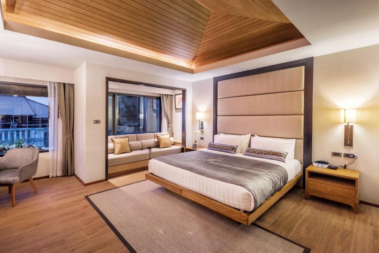 Executive Suite Daybed