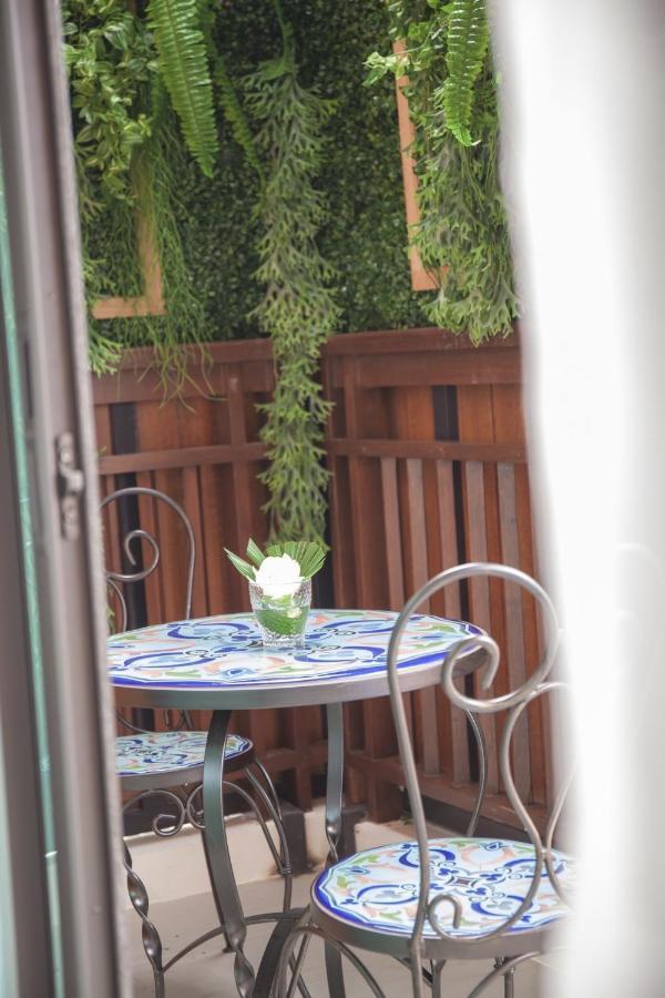 Deluxe King Balcony